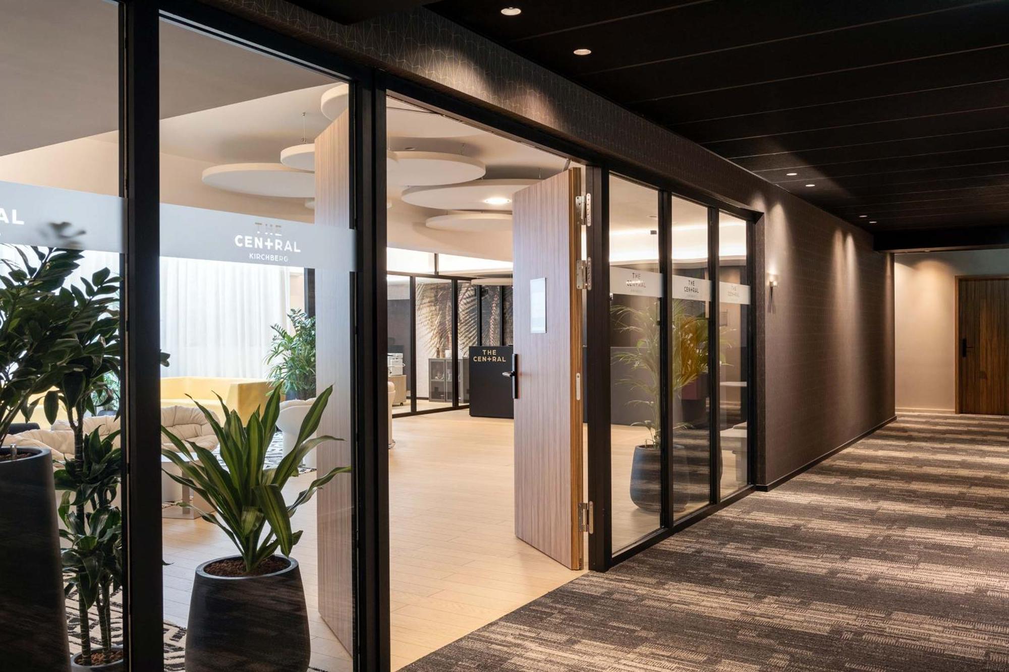 The Central Kirchberg - Smart Aparthotel Люксембург Экстерьер фото