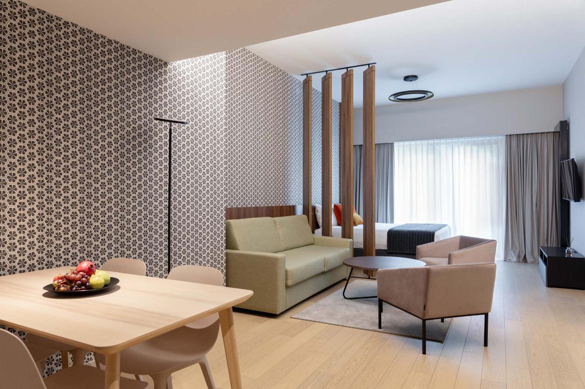 The Central Kirchberg - Smart Aparthotel Люксембург Экстерьер фото